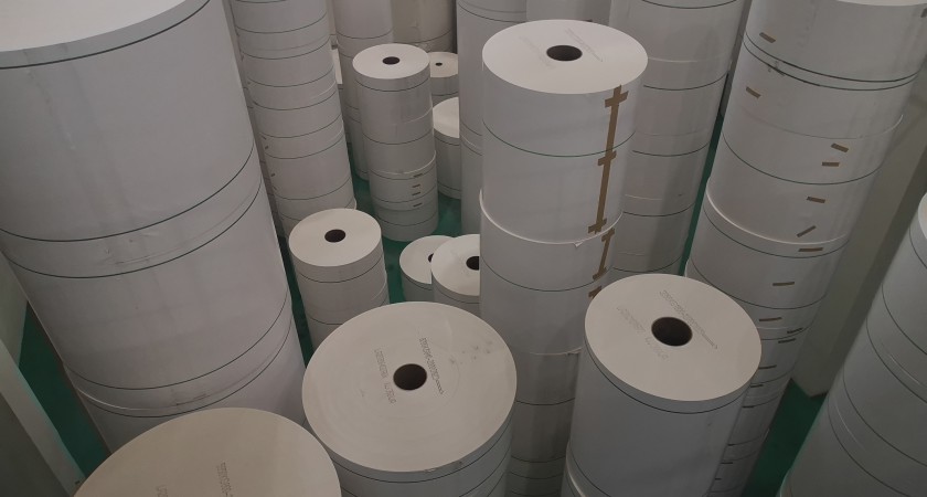 哪些行業(yè)使用牛皮紙？牛皮紙的生產(chǎn)技術(shù)有哪些流程？